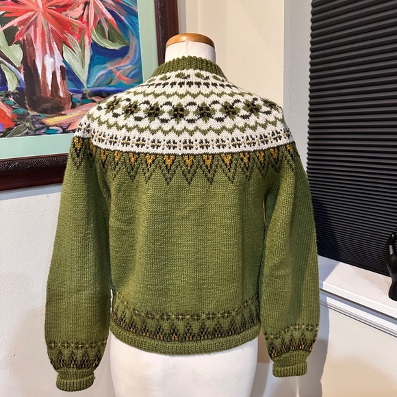 Norwegian Hand Knit Green Cardigan w/ Floral Pattern by Wm. Schmidt - S/M - Picture 5 of 13